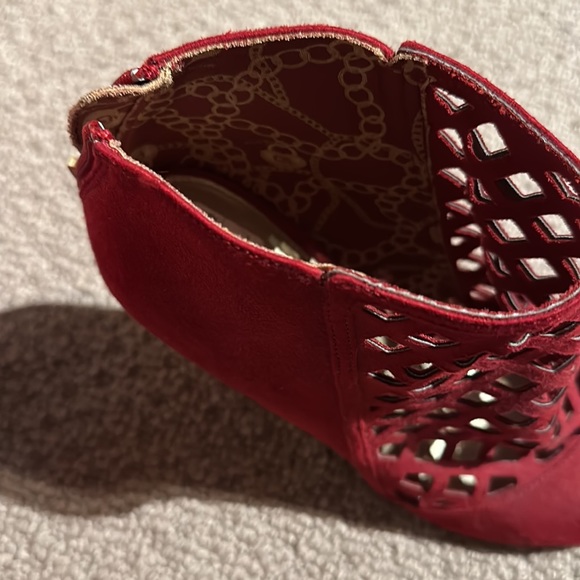 Christian Siriano Heels - Picture 4 of 5